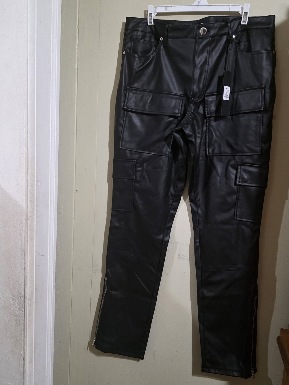 Fashion Nova Men's Faux Leathwr Zip Cargo Pants Black Size 34